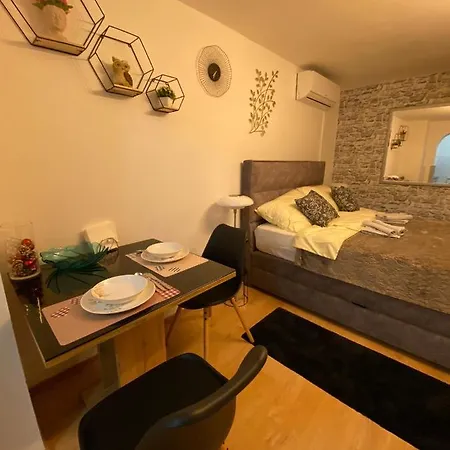 Studio Apartment Lacus Zagreb Exterior photo